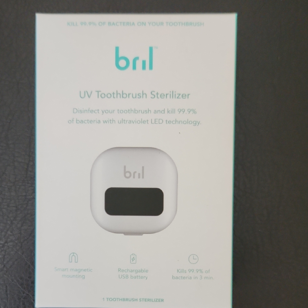White UV Toothbrush Sterilizer